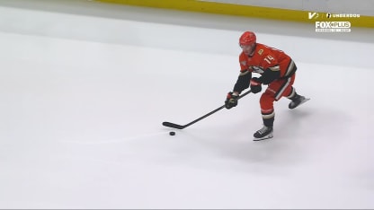 NYR@ANA: Gauthier scores goal against Spencer Martin