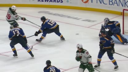 MIN@STL: Binnington with a great save against Frederick Gaudreau