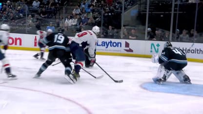 WSH@UTA: Ovechkin scores goal against Vitek Vanecek