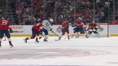 Thompson whips in a snap shot