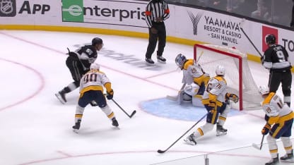 NSH@LAK: Byfield scores goal