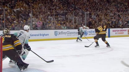 SEA@BOS: Stephenson scores PPG against Jeremy Swayman