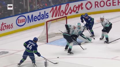 SEA@VAN: Sherwood scores PPG against Joey Daccord