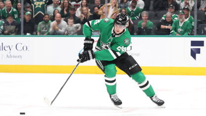 Roope Hintz #24 of the Dallas Stars controls the puck during the first period against the Colorado Avalanche at American Airlines Center on March 06, 2026 in Dallas, Texas. (Photo by Stacy Revere/Getty Images)