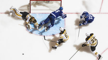 Bruins-Leafs1