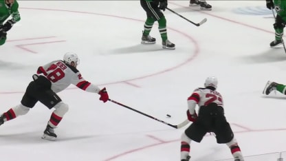 Pesce crée l'égalité 3-3 en 3e période