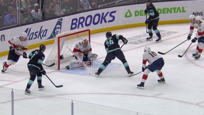 FLA@SEA: Oleksiak marque un but contre Daniil Tarasov