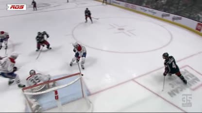 MTL@CBJ: Montembeault effectue un bel arrêt contre Cole Sillinger