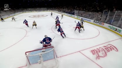 NYR@BOS: Khusnutdinov marque un but contre Spencer Martin
