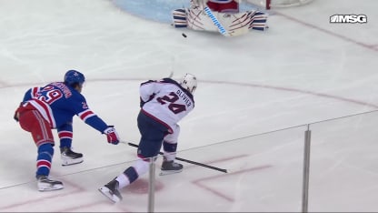 Olivier ajoute à l'avance en 2e période