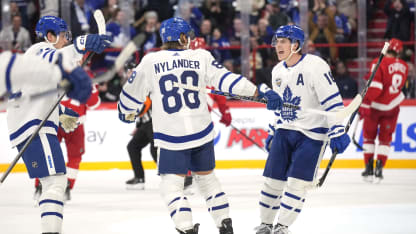 Nylander et les Maple Leafs s'imposent en Suède