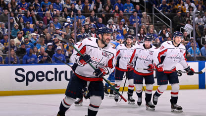 Ovechkin le tiene tomada la medida a los Blues tras anotarles dos goles