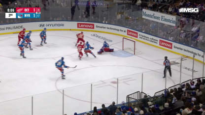 DET@NYR: Quick with a great save against Lucas Raymond