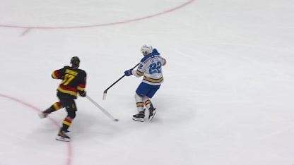 STL@VAN: Suter starts off scoring