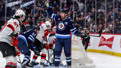 Pearson jams it home