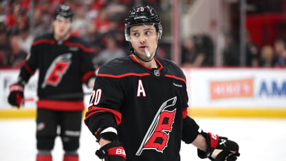 Hurricanes varmisti pudotuspelipaikkansa