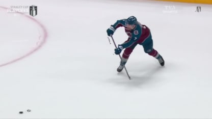 MacKinnon double l'avance avec un boulet de canon