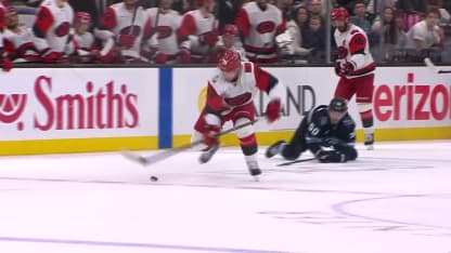 CAR@UTA: Walker scores empty-net goal