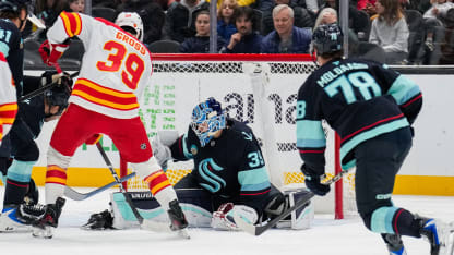 Kokko makes 26 saves to earn first win