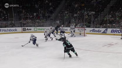Kucherov complète son triplé dans le filet désert