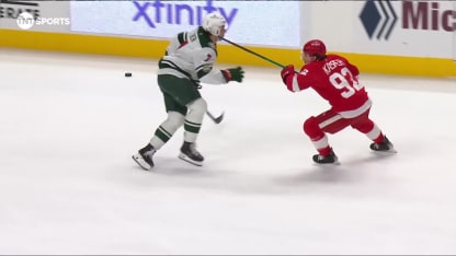 MIN@DET: Compher scores goal against Filip Gustavsson