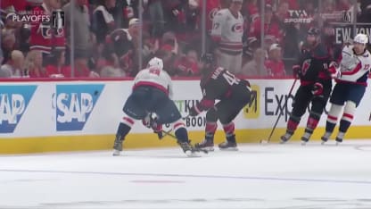 Svechnikov marque un but dans un filet désert
