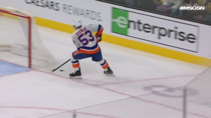 NYI@VGK: Cizikas scores empty-net goal