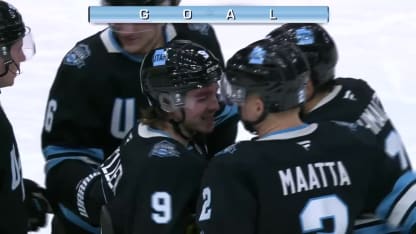 WPG@UTA: Maatta scores goal against Connor Hellebuyck