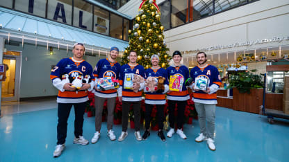 PHOTOS: 2025 Holiday Hospital Visits