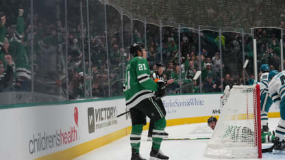 Robertson opens scoring with backhand PPG