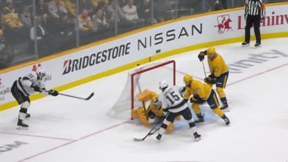 LAK@NSH: Kopitar scores goal against Juuse Saros