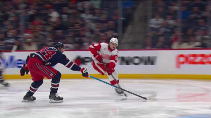 DET@WPG: Compher scores goal against Connor Hellebuyck