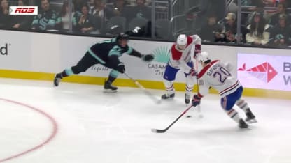 MTL@SEA: Caufield marque un but contre Joey Daccord