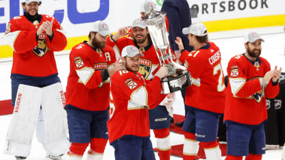 Barkov with Prince of Wales trophy