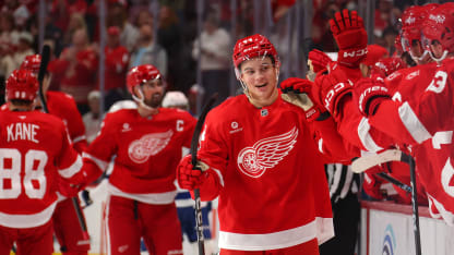 Första målet i NHL för Sandin-Pellikka