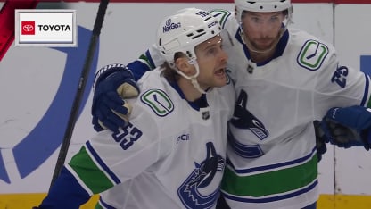 Blueger finds the twine