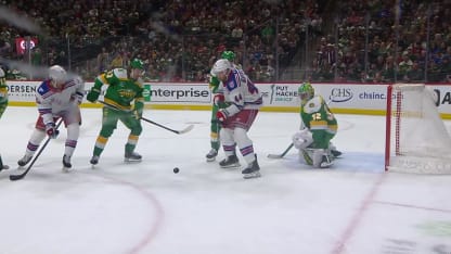 Gavrikov surprend Gustavsson du revers