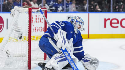 Maple Leafs lutar sig mot glödhet Nylander, backupen Woll