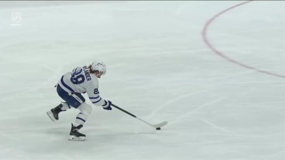 Nylander double l'avance en échappée