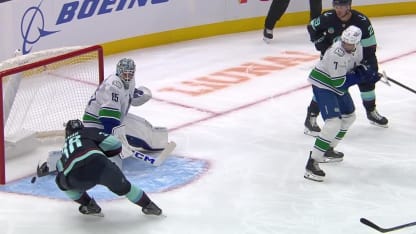 Nyman tips in Kakko's shot