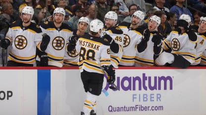 Pastrnak capitaliza en Power Play