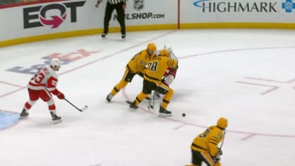 DET@PIT: DeBrincat scores PPG against Arturs Silovs