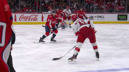 Martinook bat Lindgren de très loin