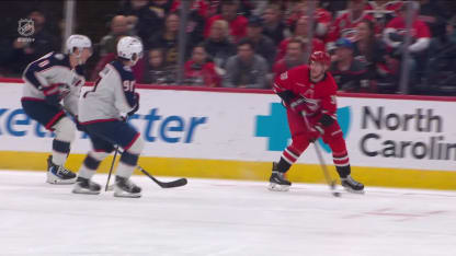 CBJ@CAR: Jarvis scores goal against Jet Greaves