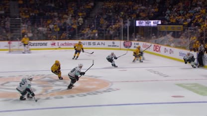 Forsberg marque dans un filet désert