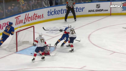 FLA@BUF: Bobrovsky effectue un bel arrêt contre Tage Thompson
