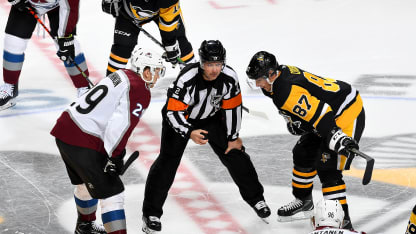 Nathan MacKinnon Sidney Crosby faceoff Pittsburgh Penguins 2019 October 16
