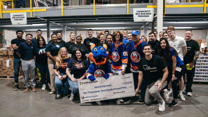 Islanders and Stop & Shop Employees Pack Meals at Island Harvest