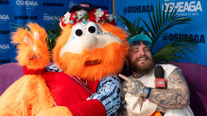 Youppi! visits OSHEAGA