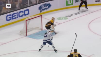 TOR@BOS: Matthews scores SHG against 
Jeremy Swayman